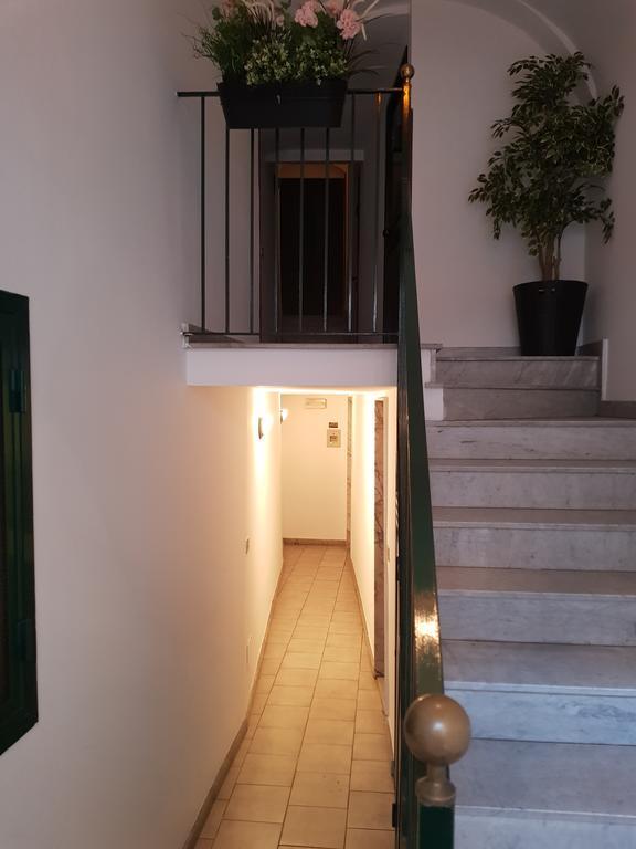 Caronda Apartment